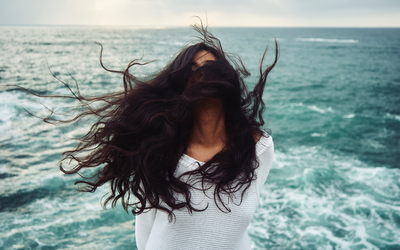4 Product-free Hair Tips From a Hairstylist for Healthy Hair!