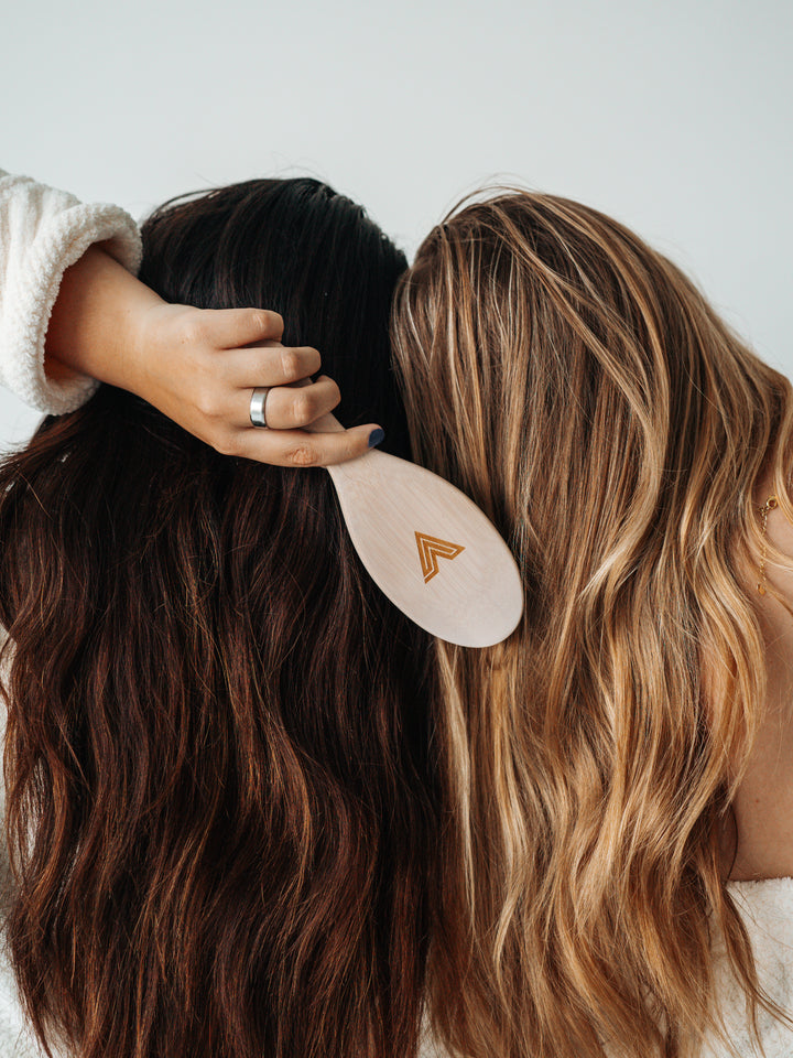 VOLO Frizz Out Hairbrush