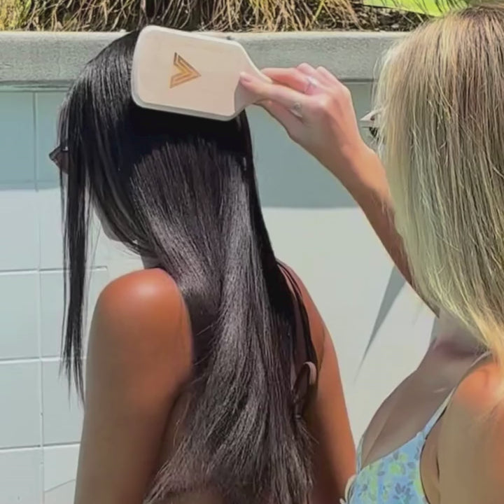 VOLO Frizz Out Paddle Brush